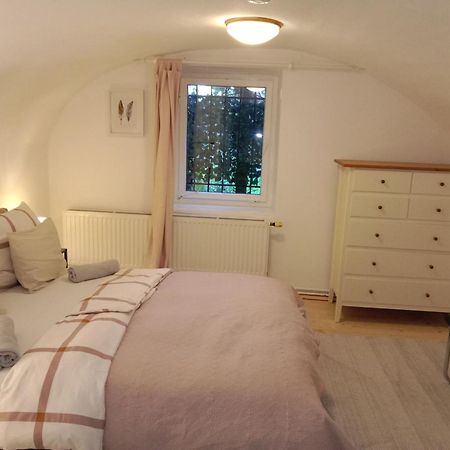 Apartment Mit 1 Schlafzimmer In Altstadthaus Sankt Veit an der Glan Exterior foto